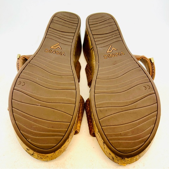 Vionic Brown Snake Pepper Adjustable Double Strap Wedge Sandals, size 9 - Picture 8 of 10